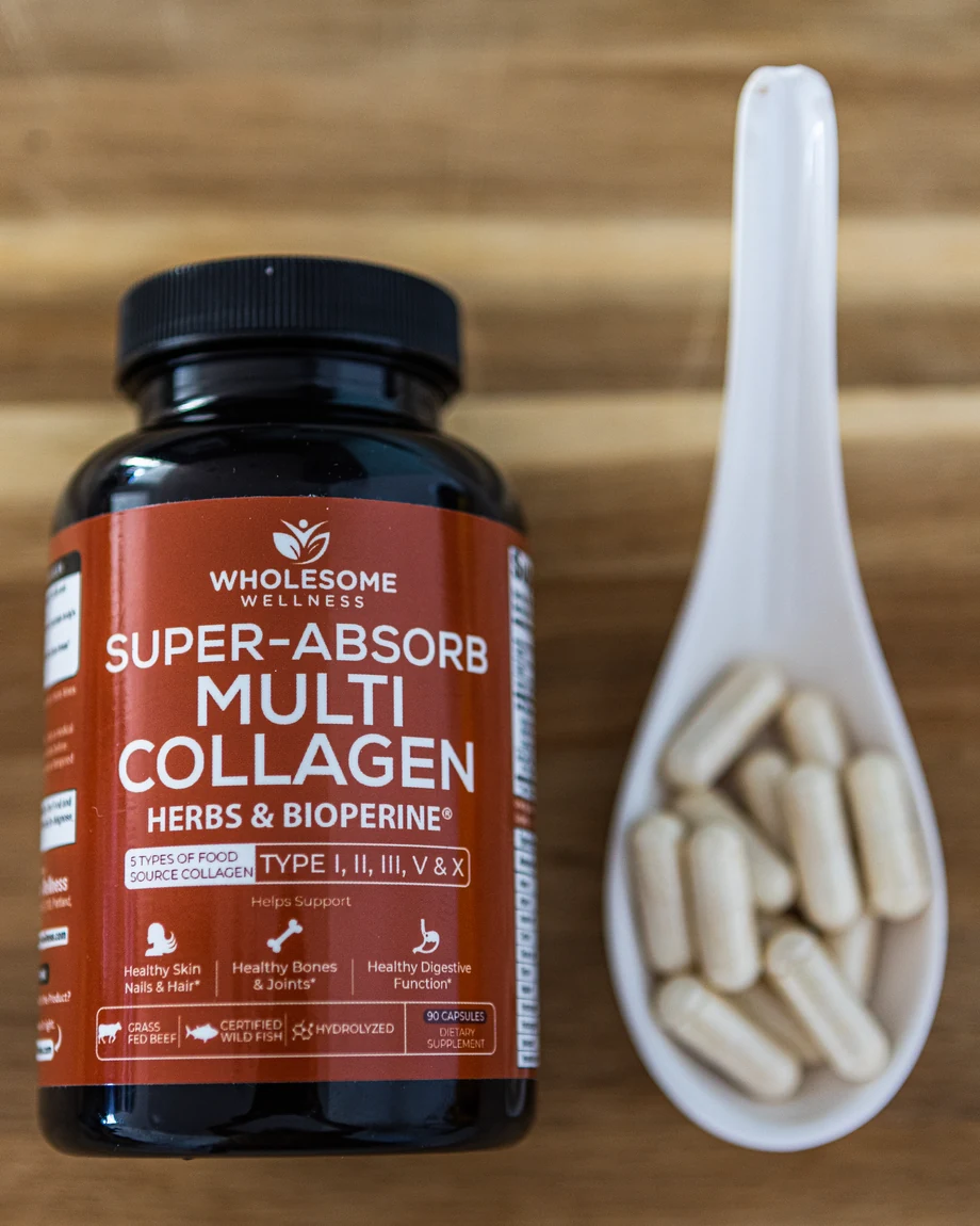 Super-Absorb Multi Collagen Capsules in use